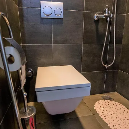 Roya Taksim - Center Of The Apartment